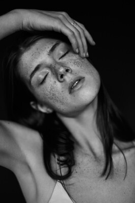 LAURA NENZ — Photography & Visual Storytelling