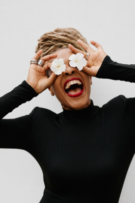 LAURA NENZ — Photography & Visual Storytelling