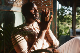 LAURA NENZ — Photography & Visual Storytelling