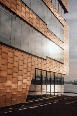 LAURA NENZ — Photography & Visual Storytelling