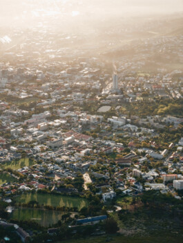 LAURA NENZ — Photography & Visual Storytelling