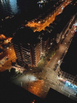 LAURA NENZ — Photography & Visual Storytelling