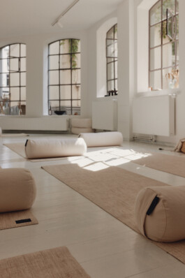 LAURA NENZ — Photography & Visual Storytelling