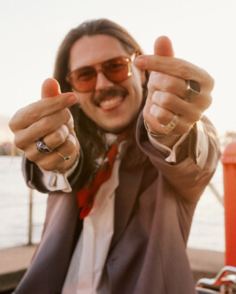 LAURA NENZ — Photography & Visual Storytelling