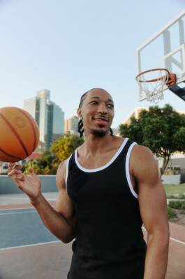 LAURA NENZ — Photography & Visual Storytelling