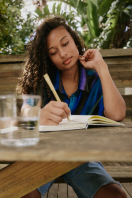 LAURA NENZ — Photography & Visual Storytelling